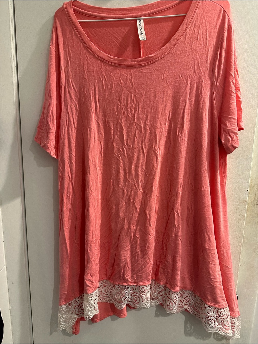 Coral Lace-Hem Tunic Top - 2xl